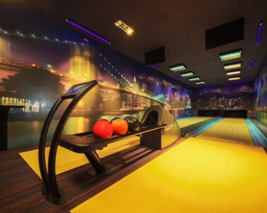 kręgielnia pałac w konarach